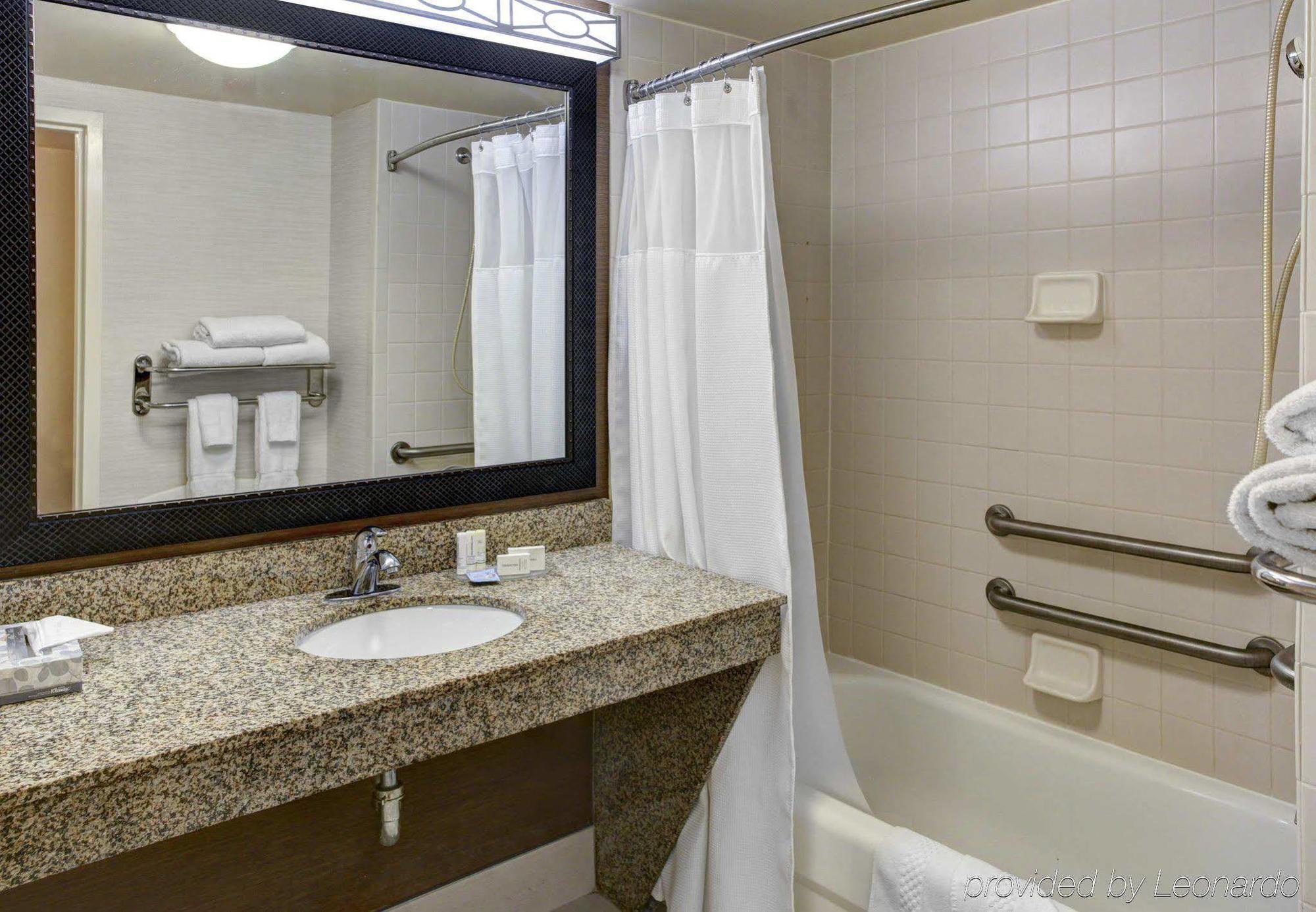 Fairfield Inn & Suites By Marriott Anniston Oxford Exterior photo